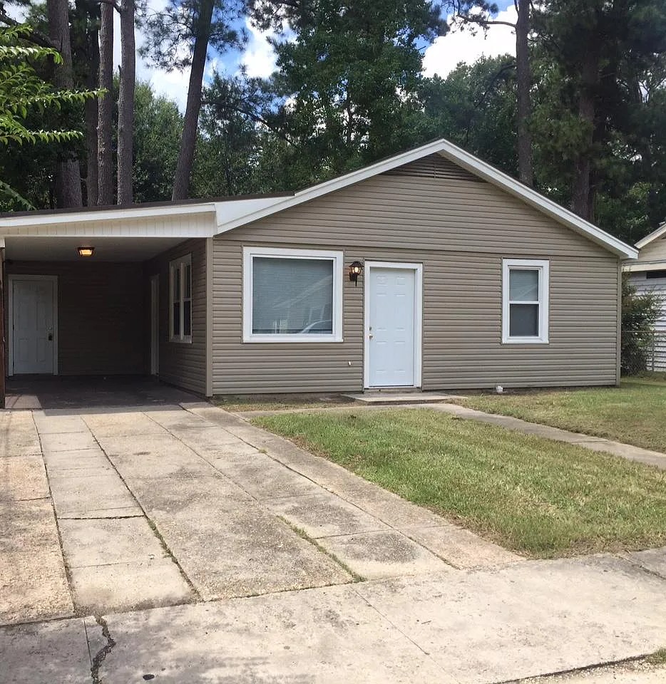 205 North Ruland Street