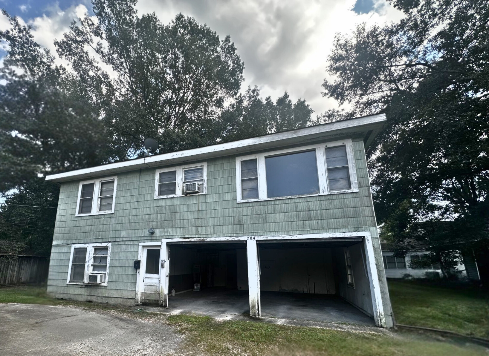 704 E. Thomas Street